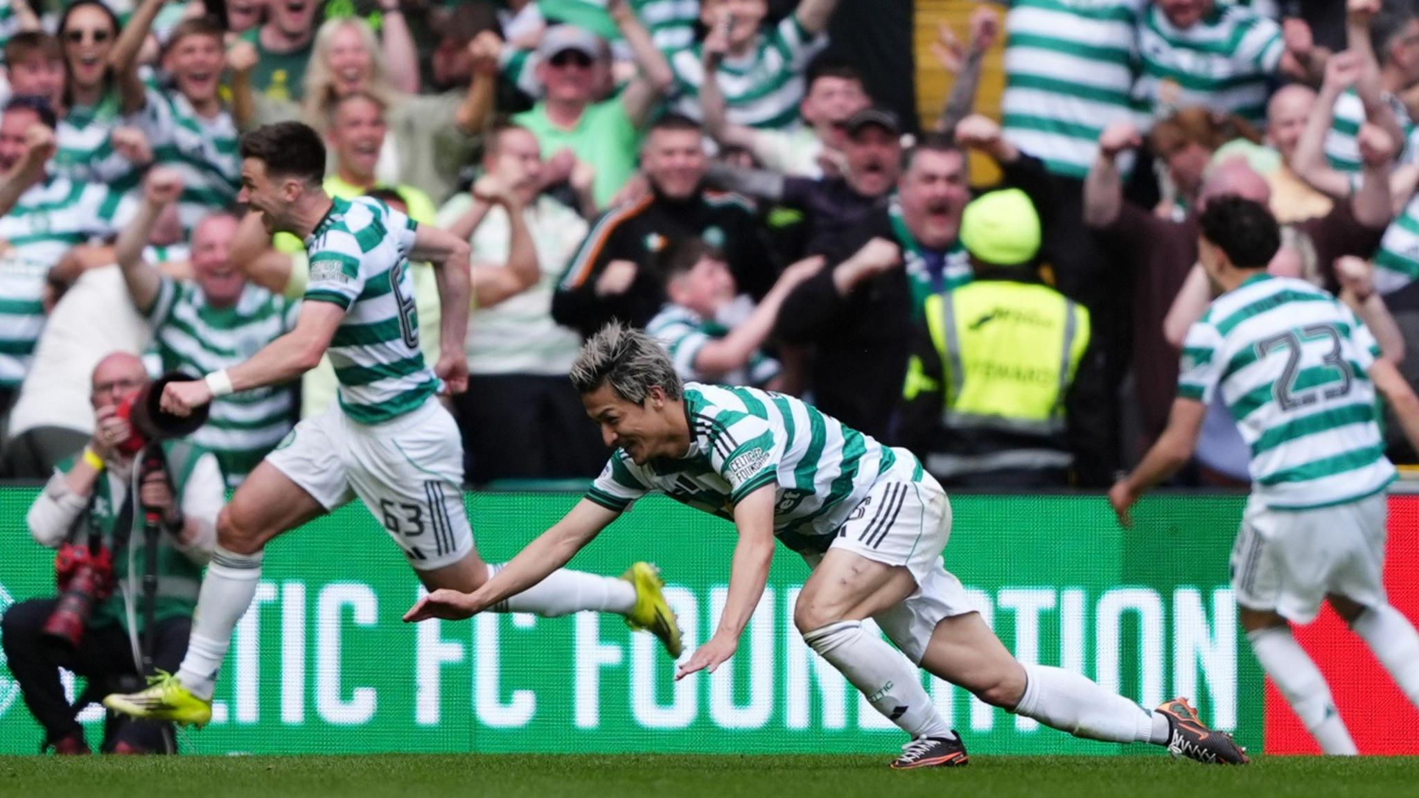 Daizen Maeda scored twice as Celtic beat Rangers to move within a point of Hearts
