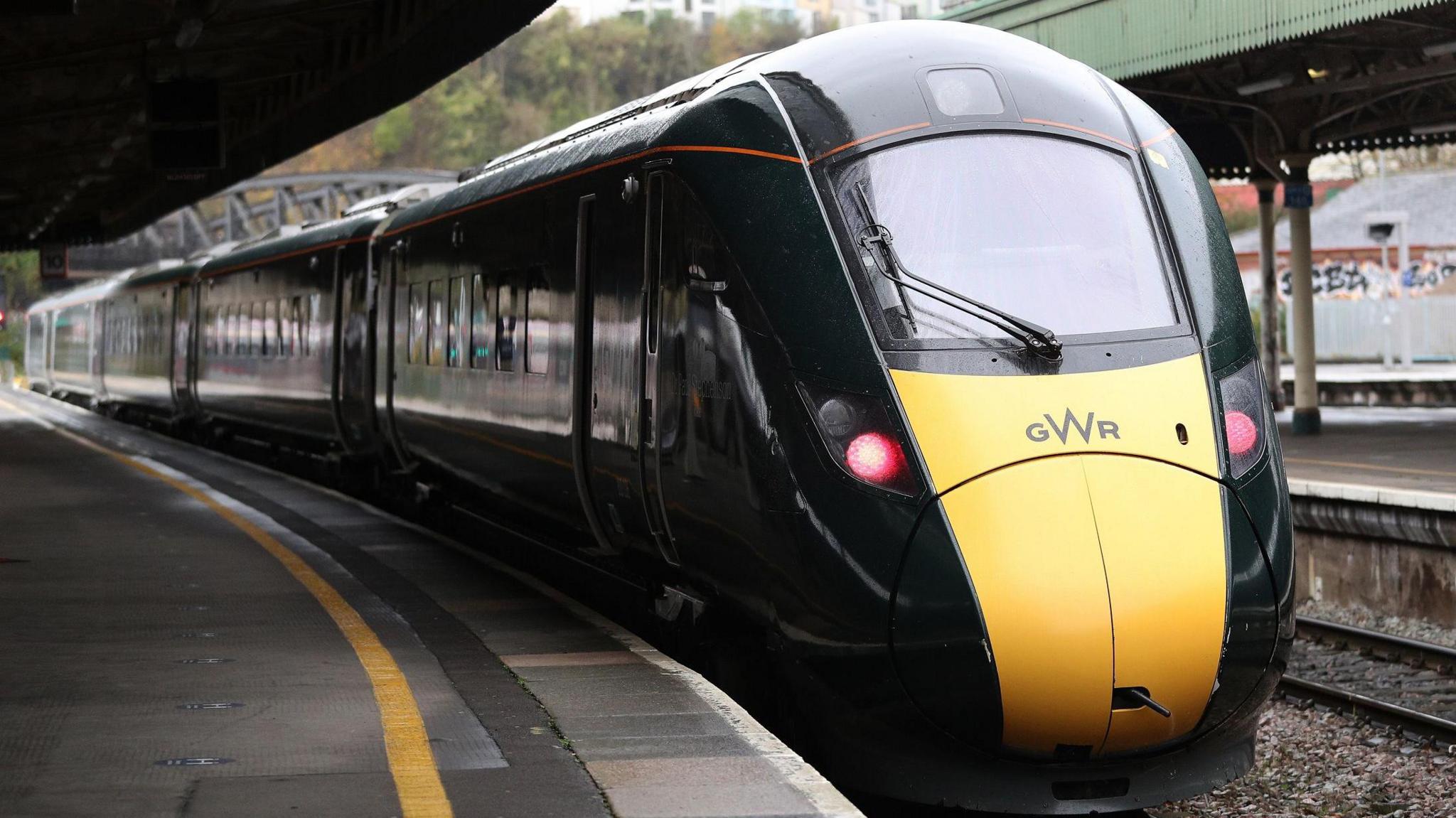 A Great Western Railway train alighting at Bristol Temple Meads