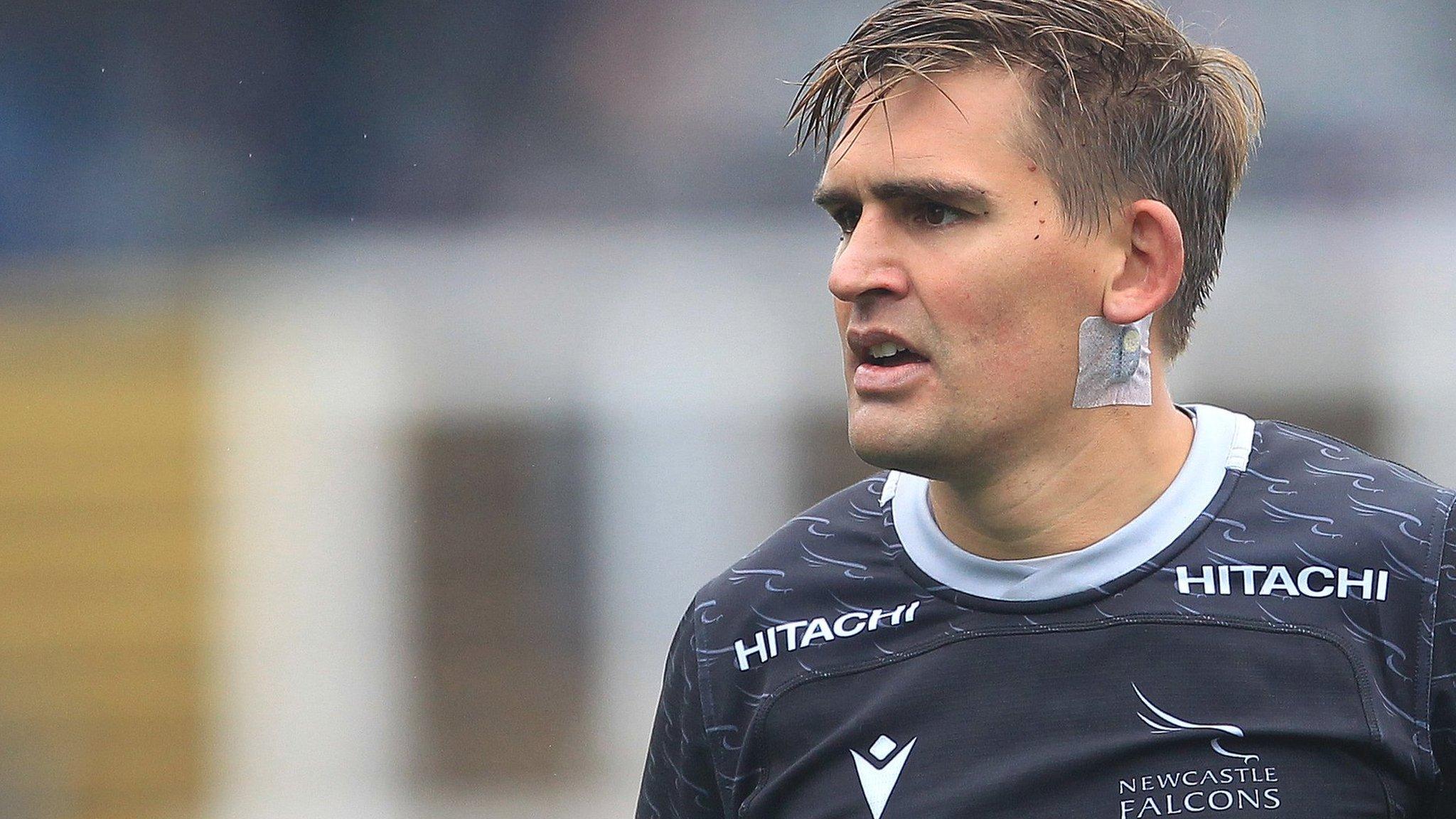 Newcastle Falcons fly-half Toby Flood