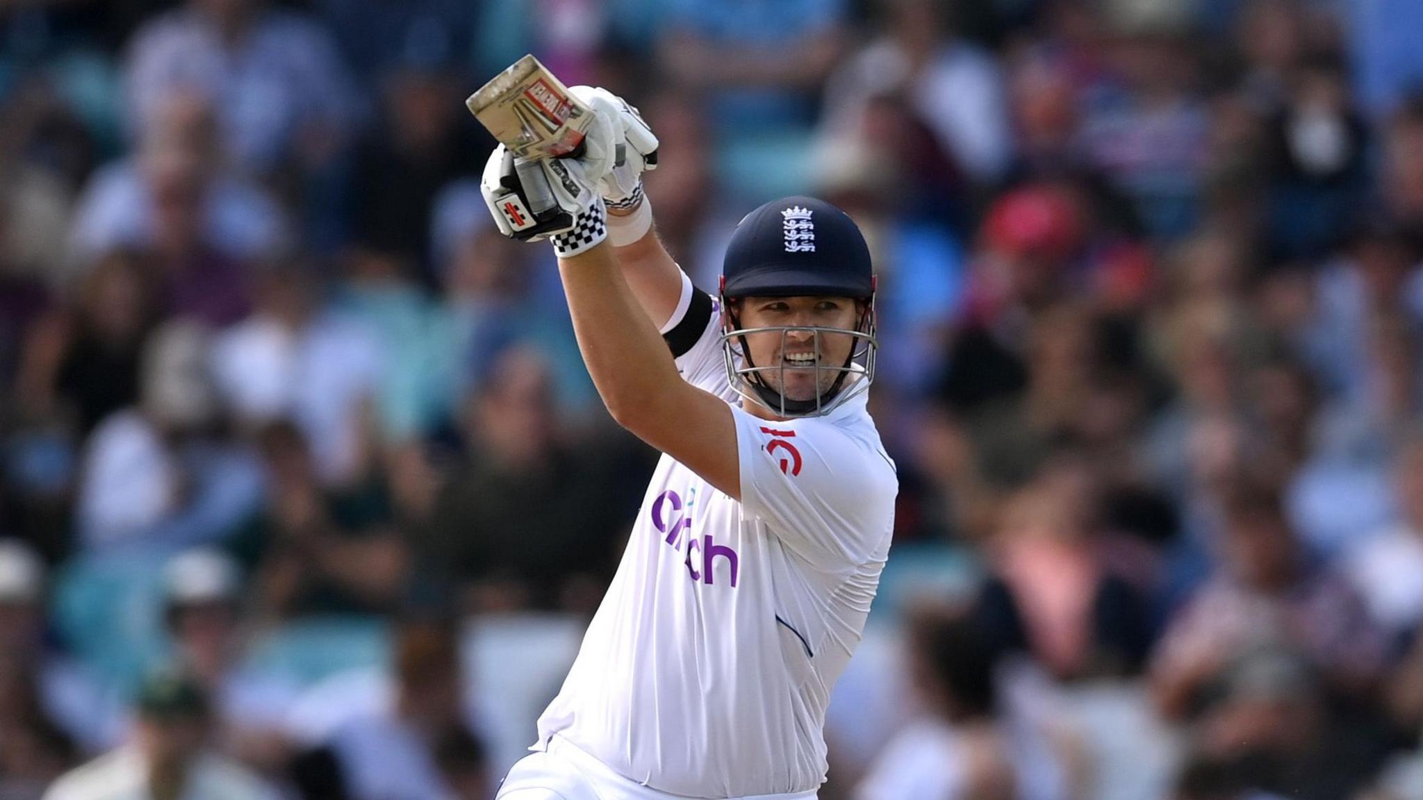 Alex Lees batting against South Africa at The Oval in 2022