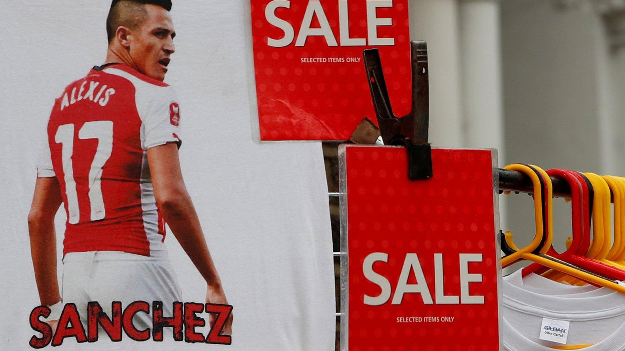 Alexis Sanhchez t-shirts on sale