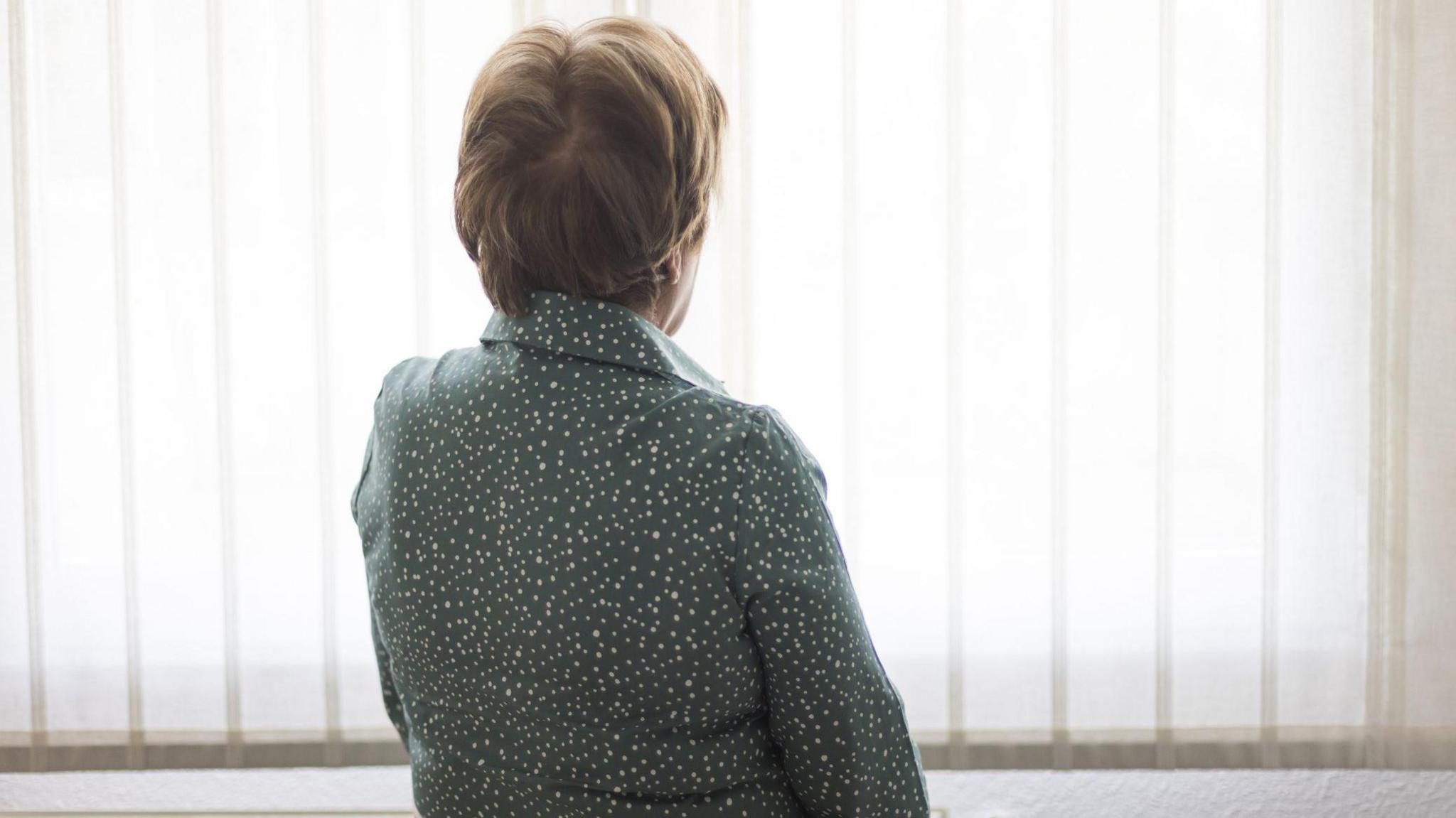 'Lifesaving' dementia care hubs say funding could be pulled - BBC News