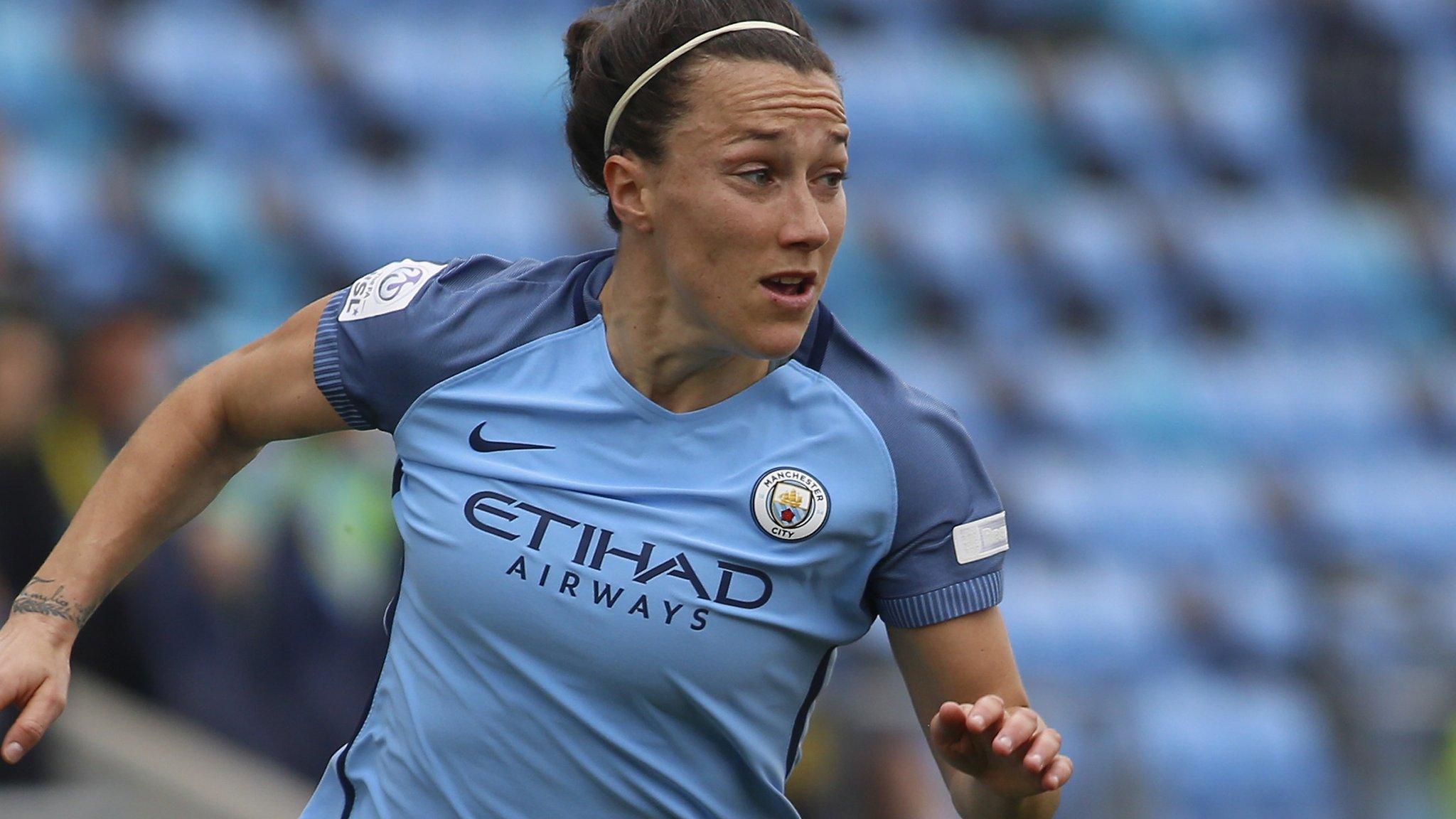 Lucy Bronze