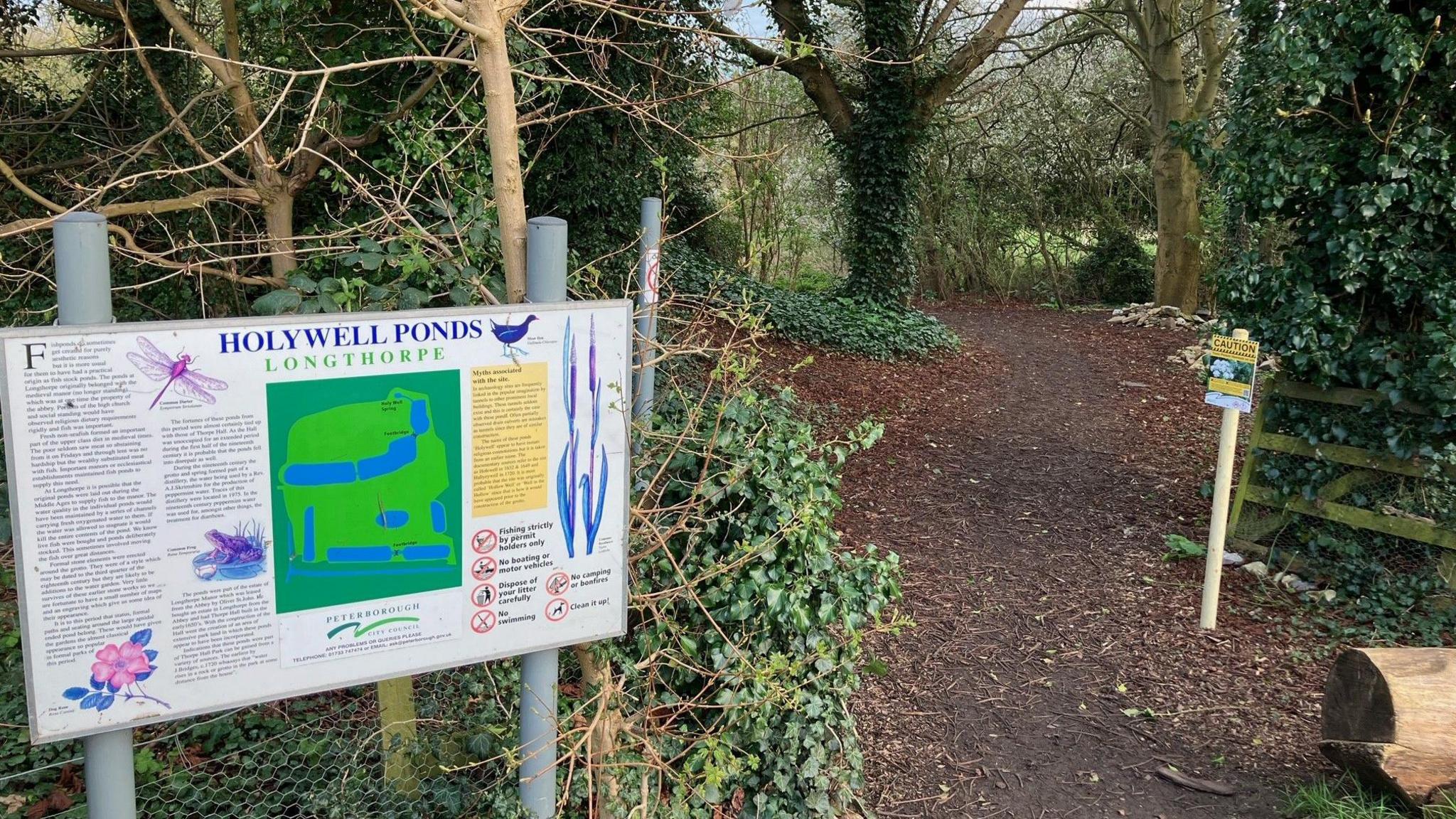 Entrance to Holywell Ponds in Peterborough