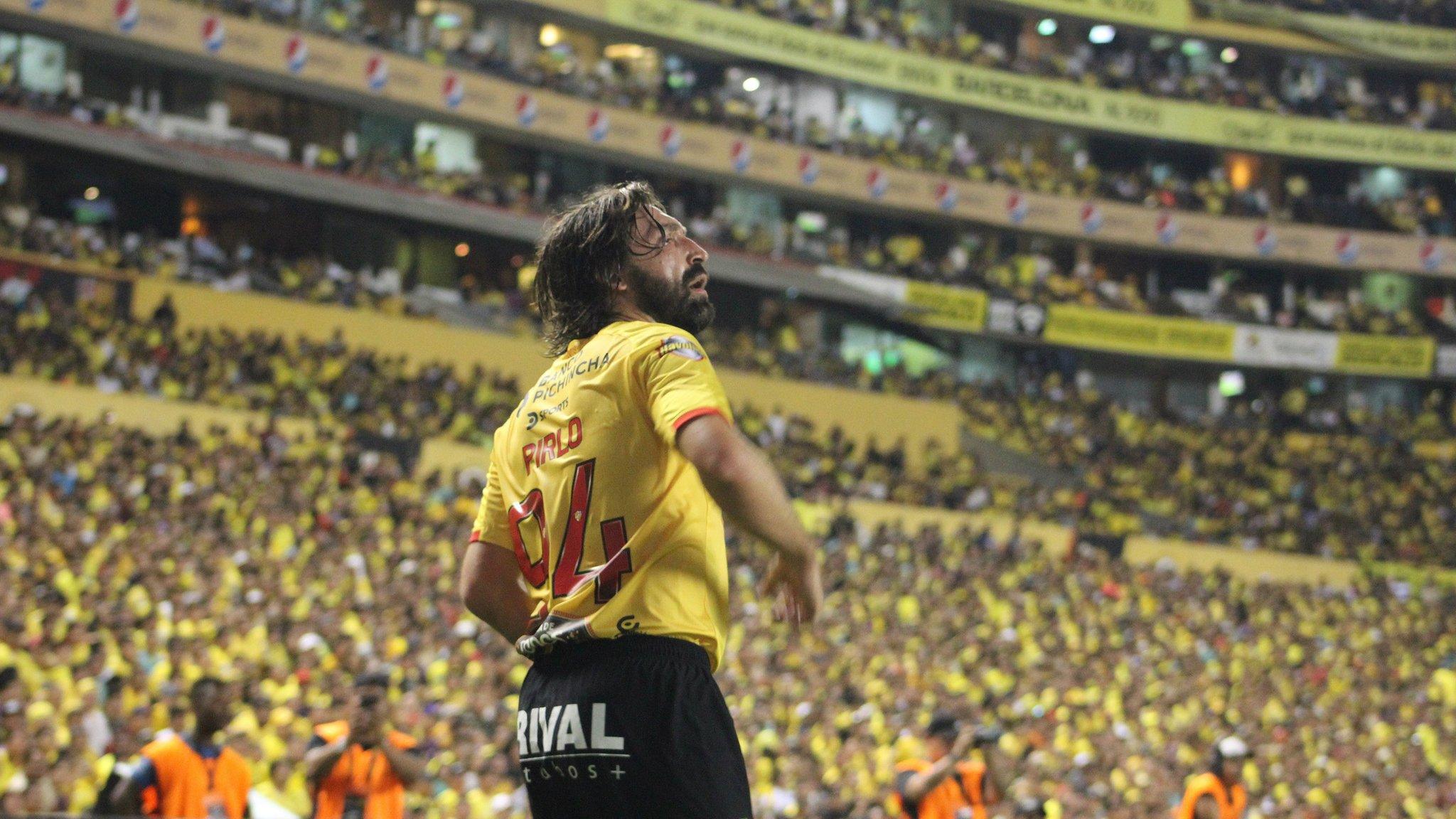 QUITO, ECUADOR - JANUARY 26: Andrea Pirlo looks on during the match between SC Barcelona of Ecuador vs Alianza Lima as part of the SC Barcelona Yellow Night on January 26, 2019 in Quito, Ecuador. (Photo by Javier Guaman/Agencia Press South/Getty Images)