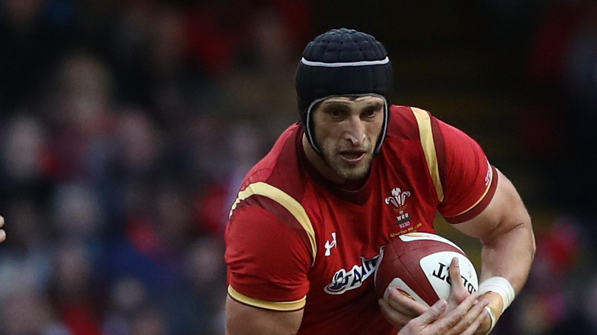 Luke Charteris