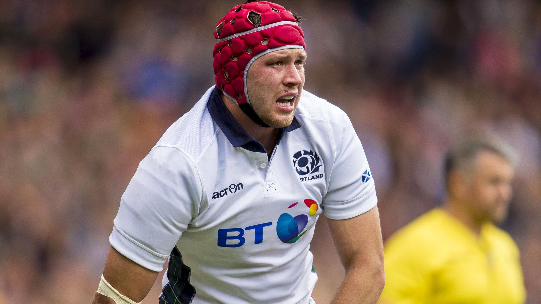 Edinburgh and Scotland lock Grant Gilchrist