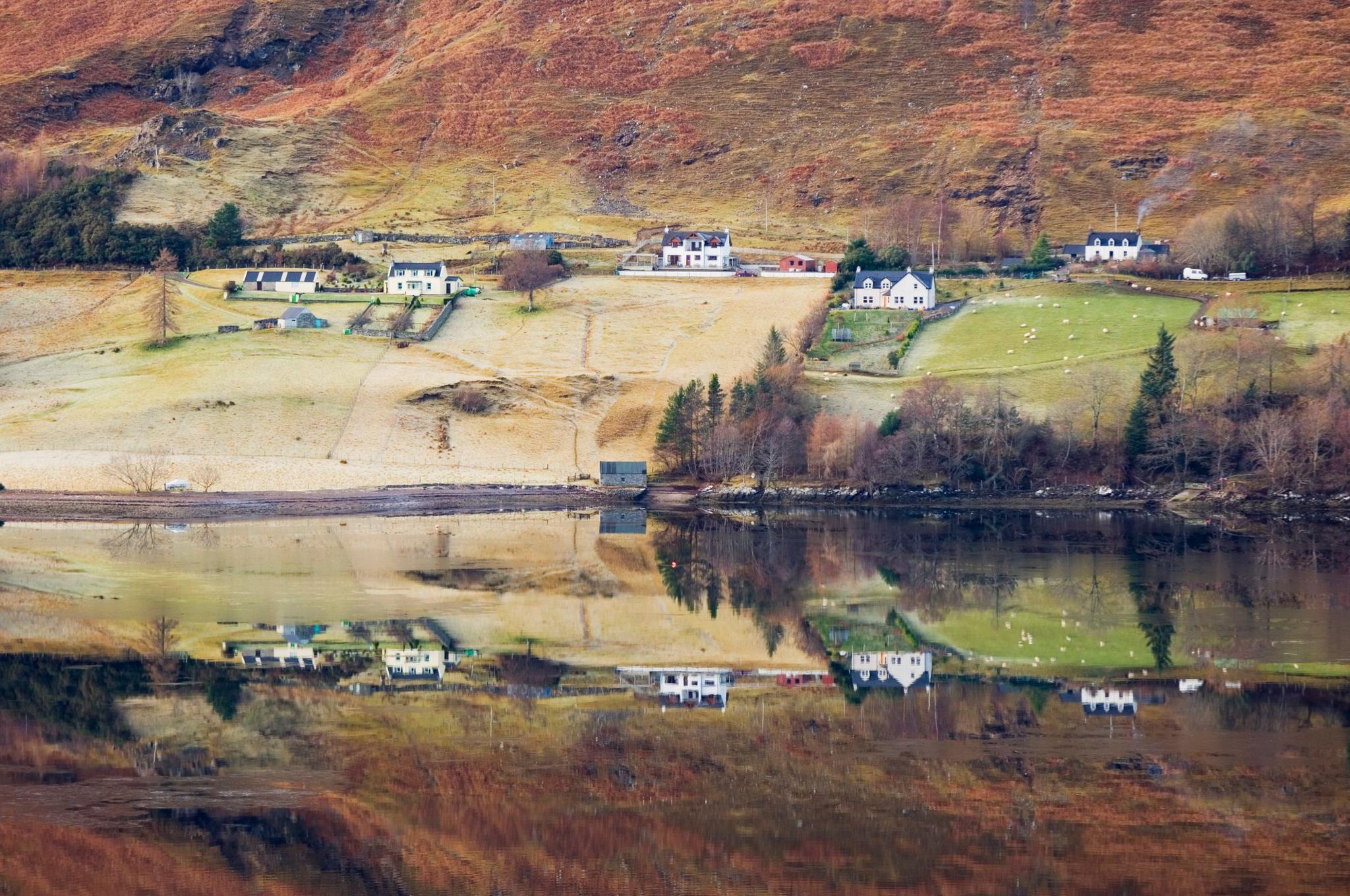 Croitean air bruachan Loch Bhraoin