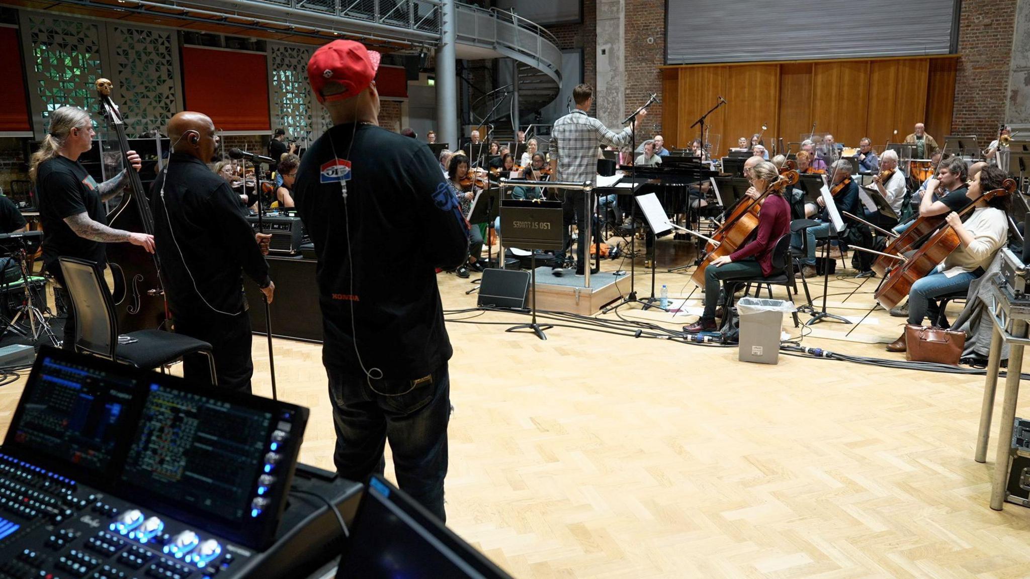 Cypress Hill rehearsing with the London Symphony Orchestra