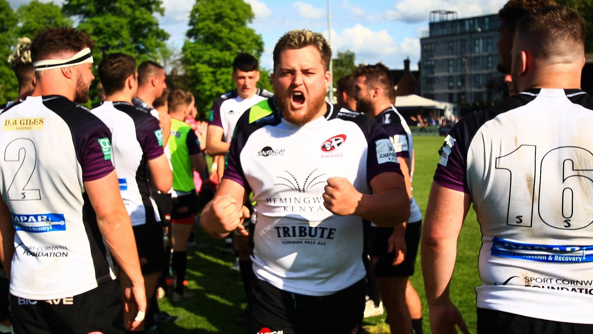 Cornish Pirates celebrate