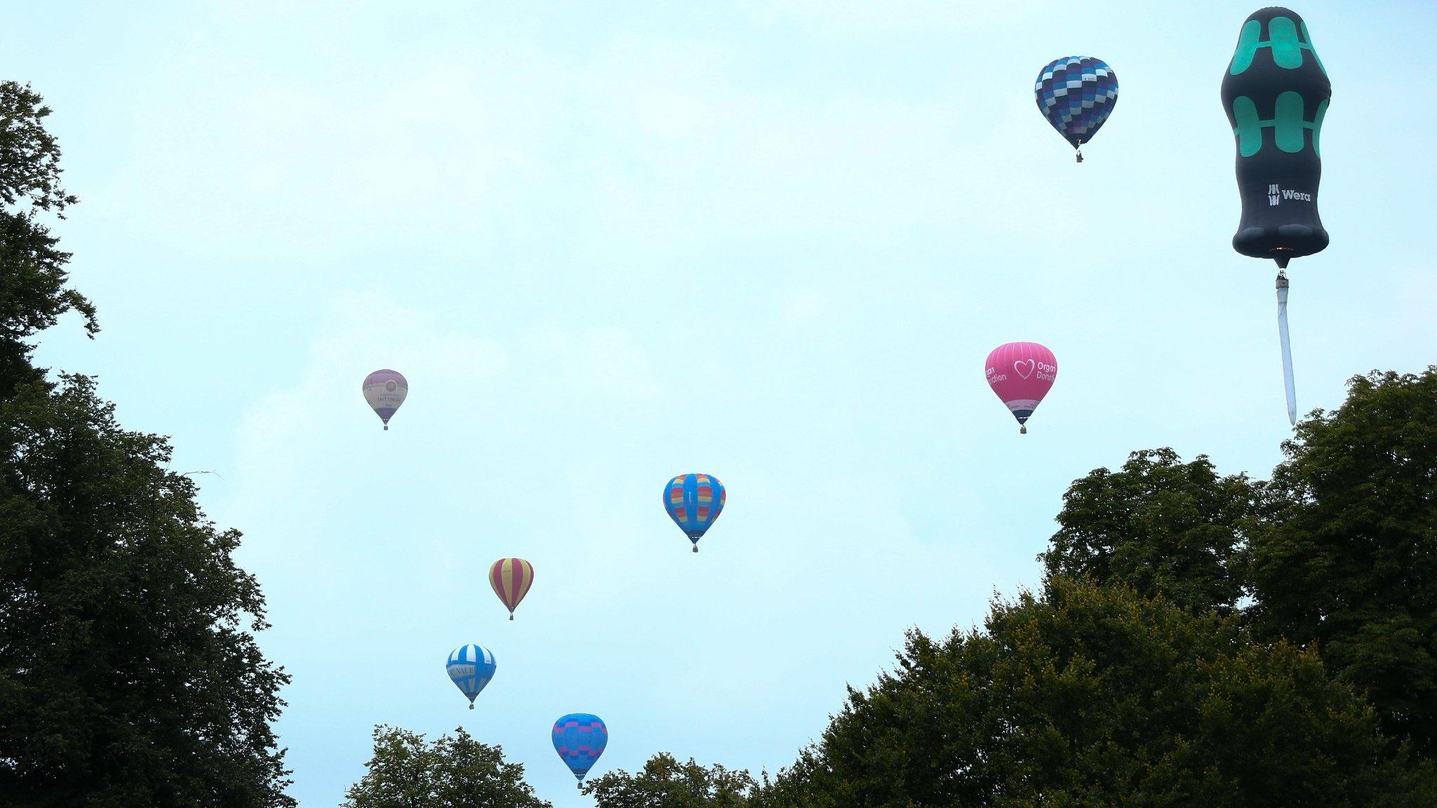 Hot air balloons took to the skies at the annual Chatsworth Country Fair