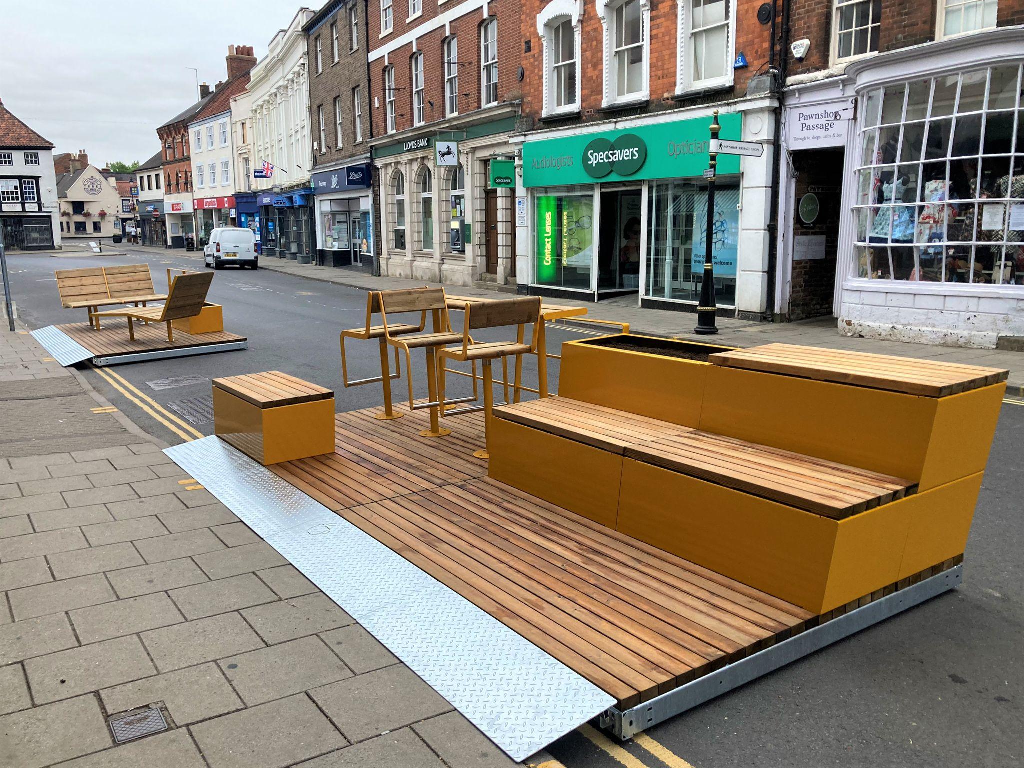 Parklet seating unit