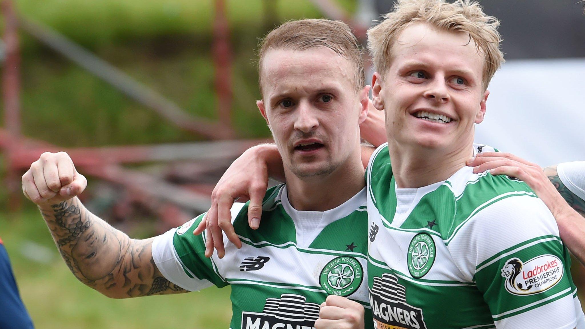 Gary Mackay-Steven (right) helps Leigh Griffiths celebrate his goal