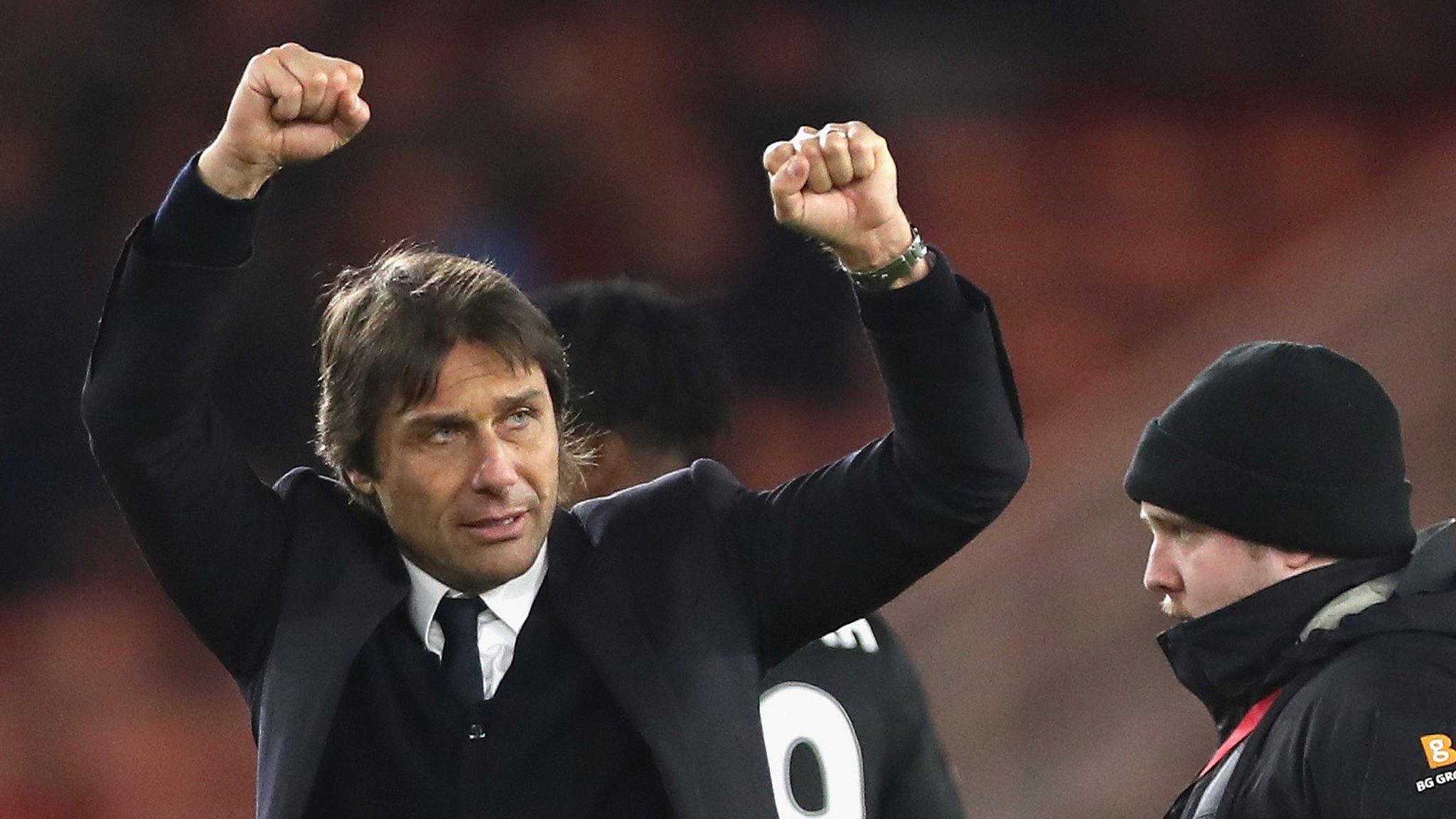 Antonio Conte celebrates