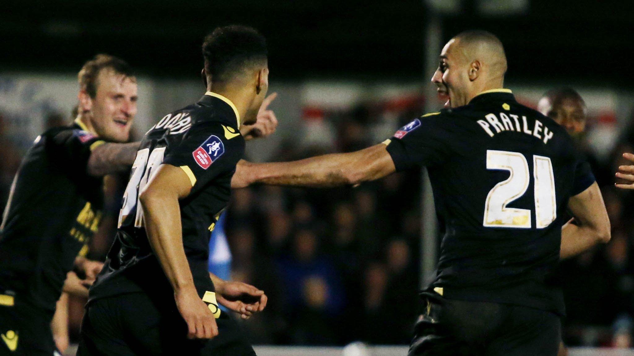 Darren Pratley (right) celebrates with team-mates