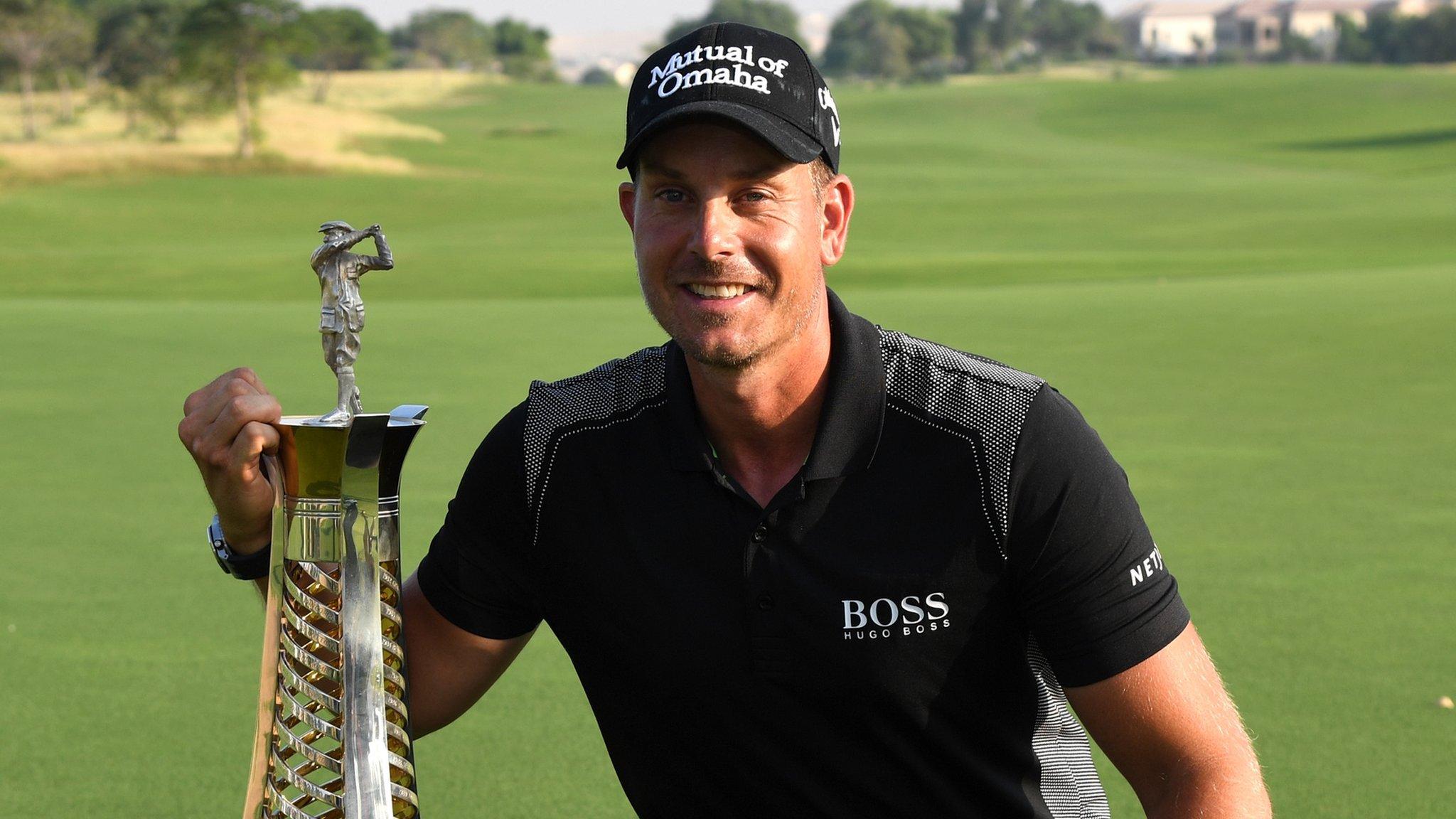 Henrik Stenson with the Race to Dubai title