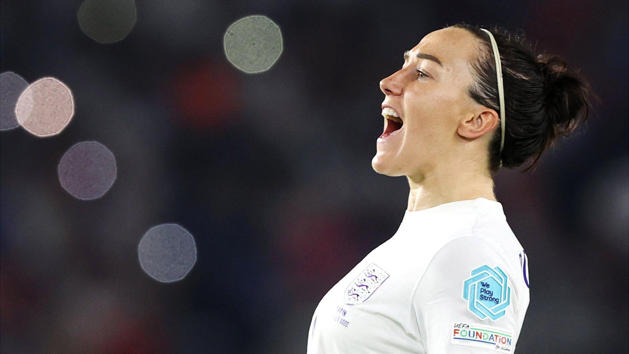 Lucy Bronze celebrates