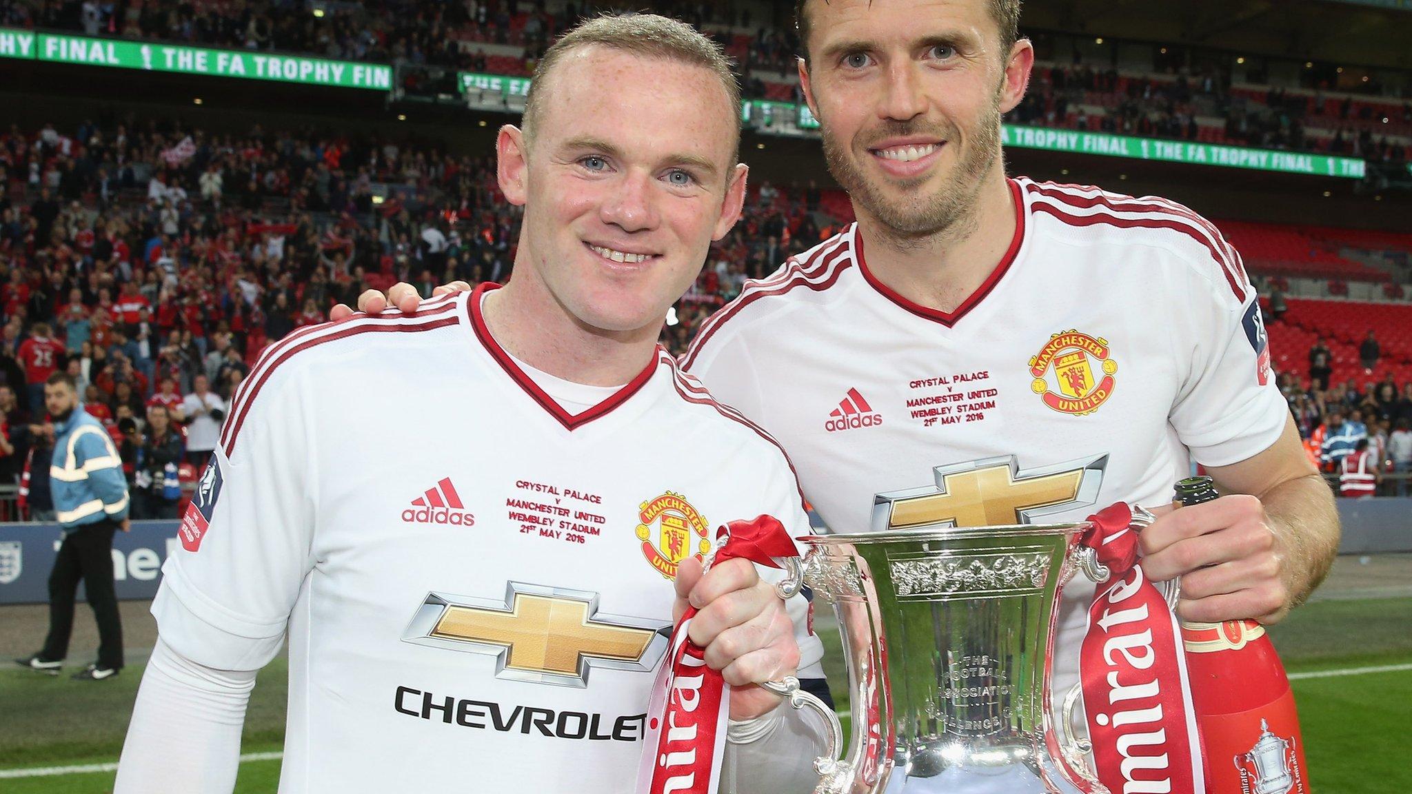 wayne rooney and michael carrick