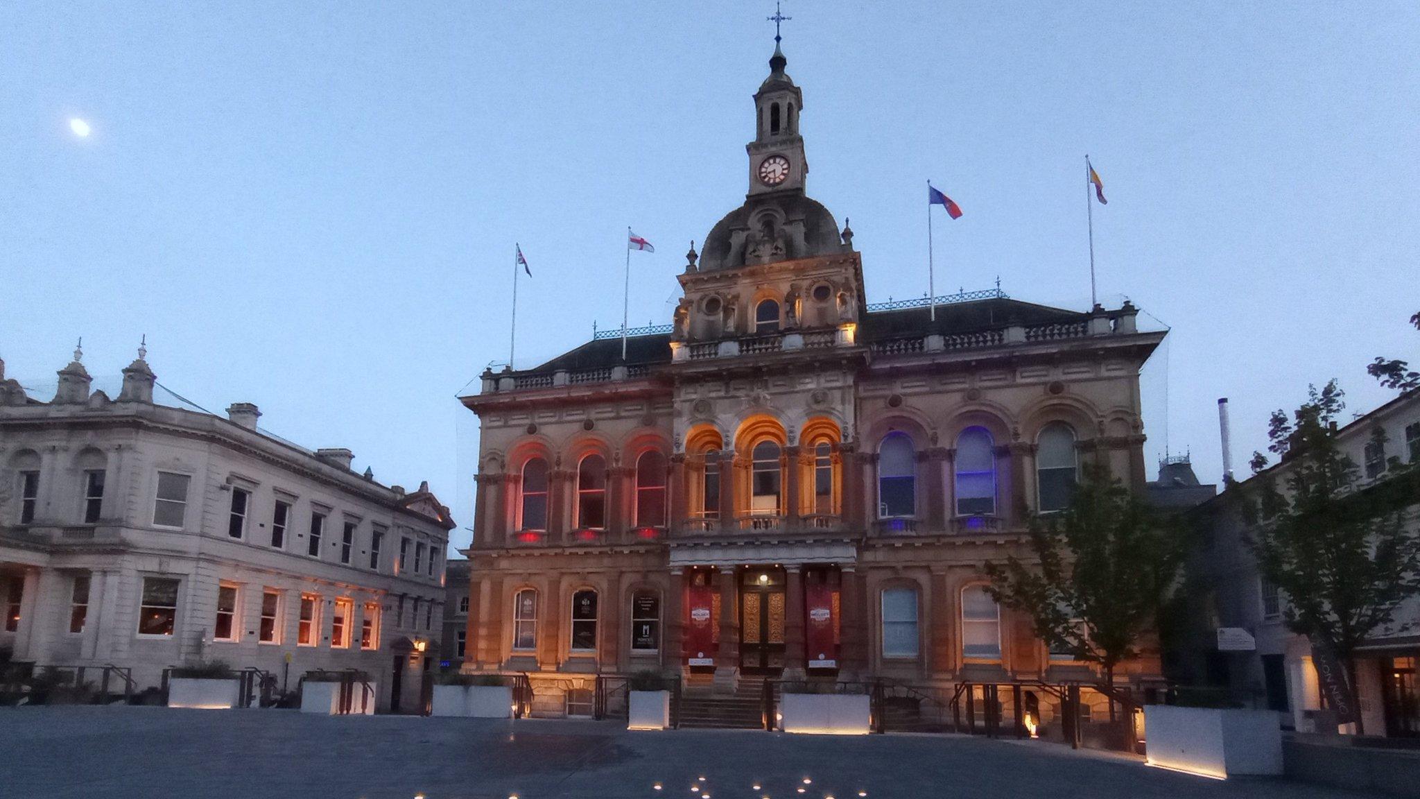 Ipswich Cornhill at night