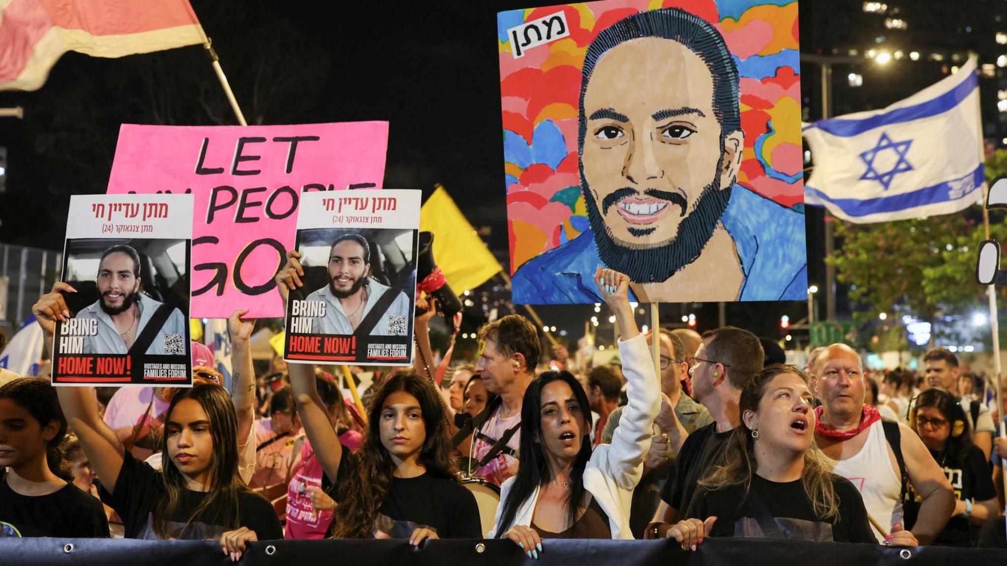 Israeli hostages' families and their supporters take part in a rally to demand a deal securing their release from captivity in Gaza, in Tel Aviv, Israel (5 July 2025)