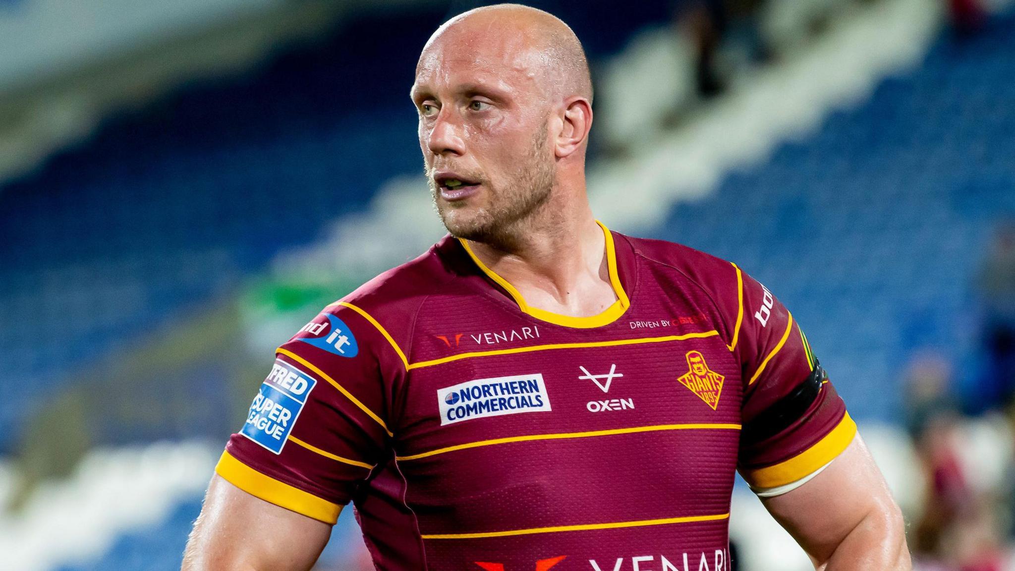 Chris Hill in action for Huddersfield Giants