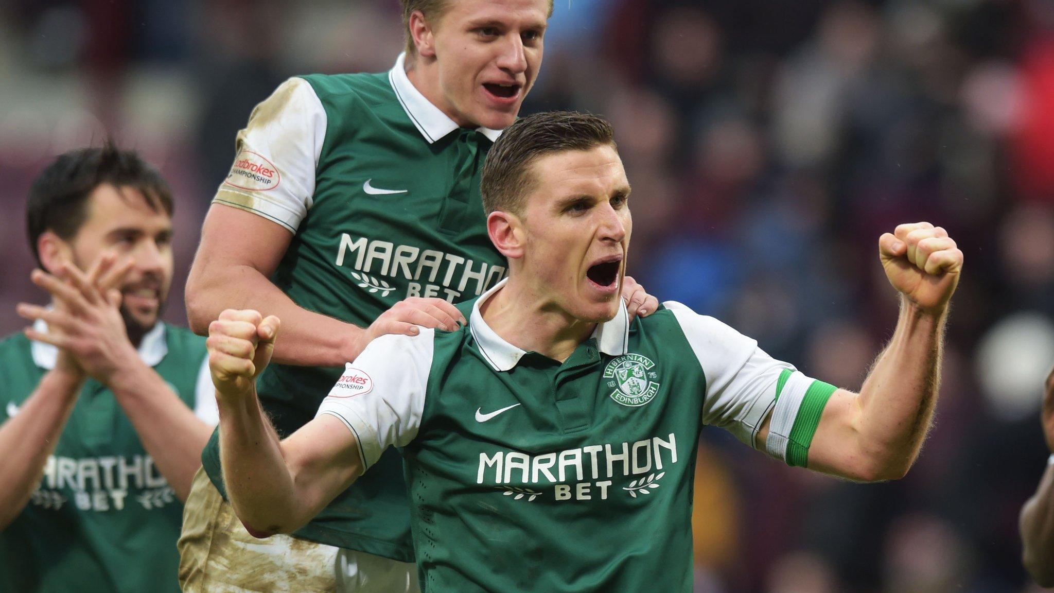 Hibs scorers Jason Cummings and Paul Hanlon