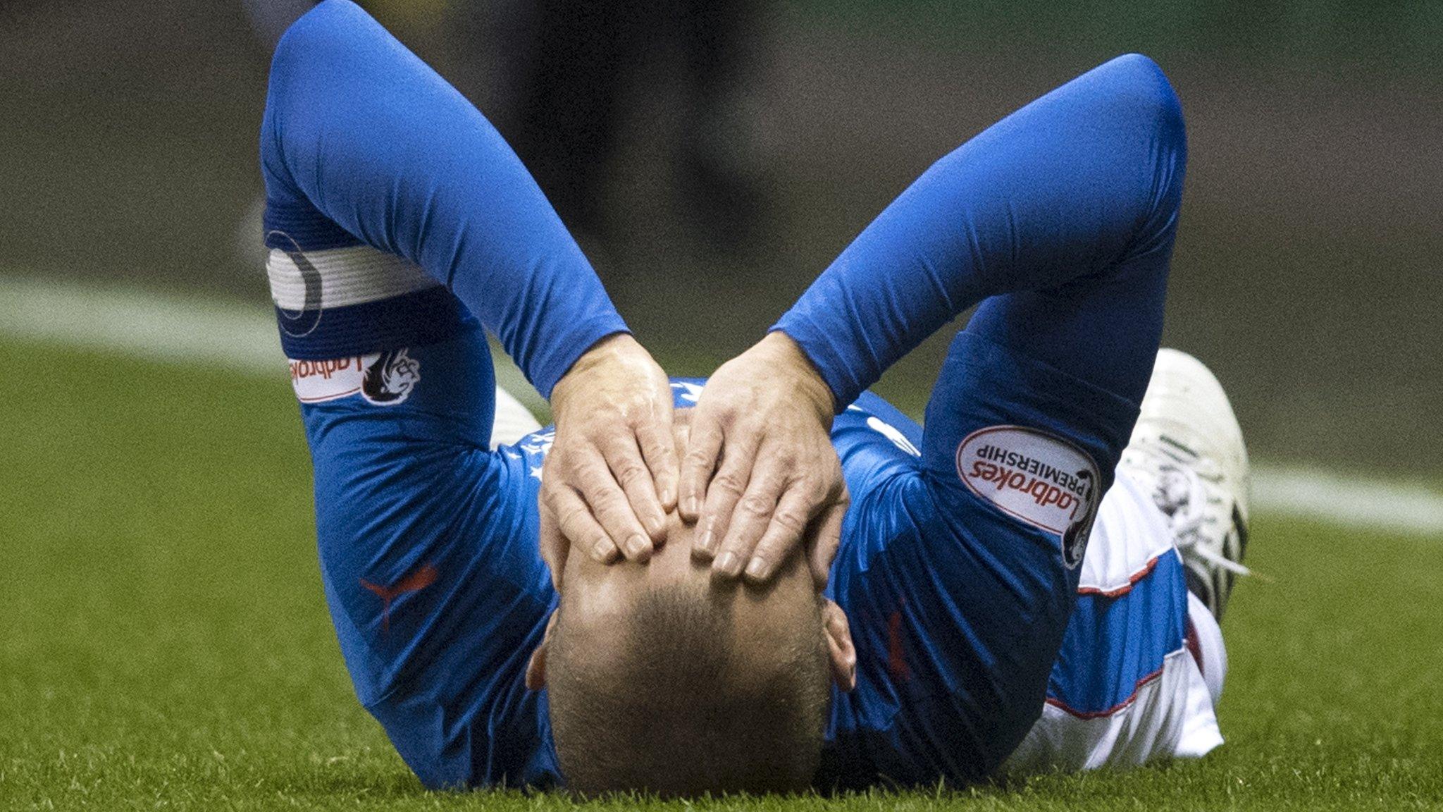 Kenny Miller writhes in agony after rupturing his hamstring