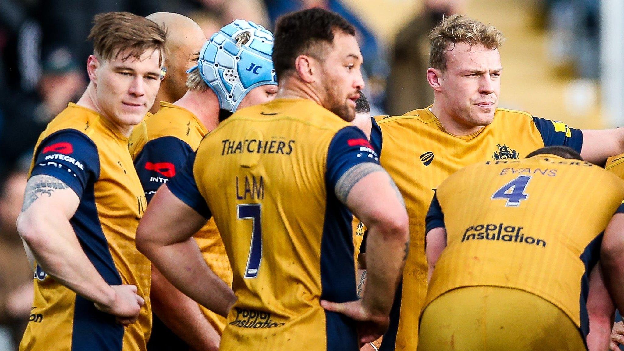 Bristol players look dejected during their loss to Worcester