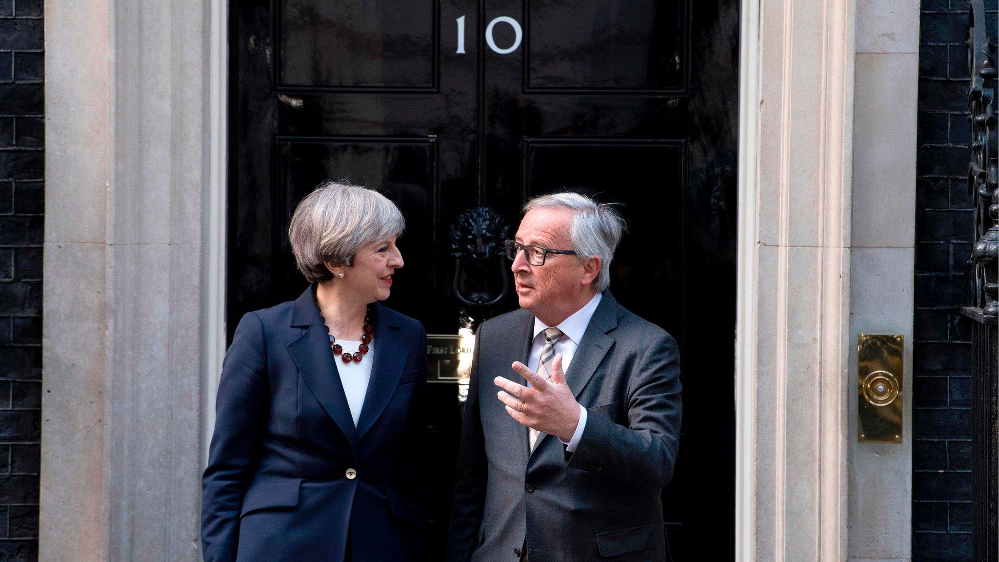 Theresa May and Jean-Claude Juncker