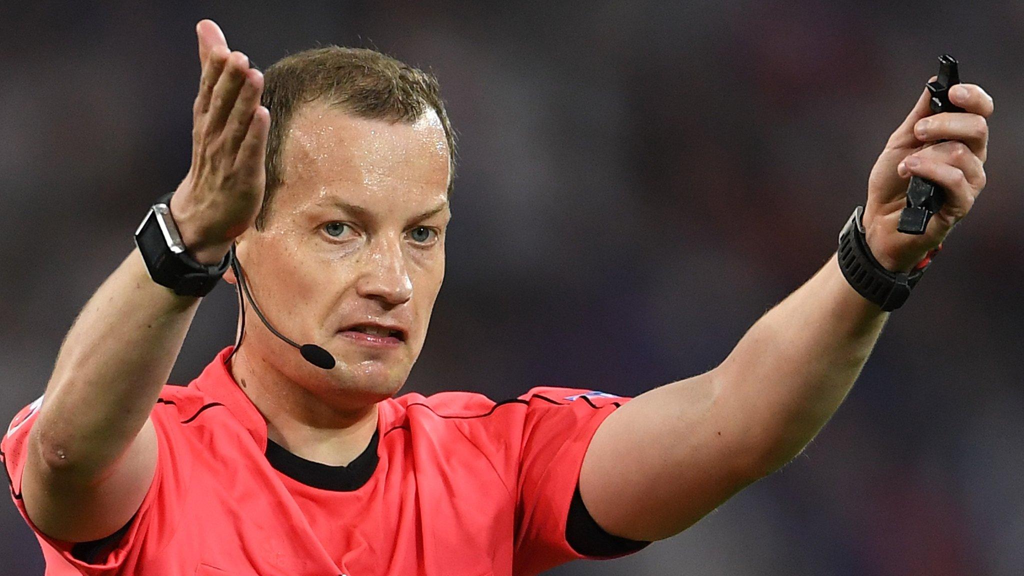 Referee Willie Collum