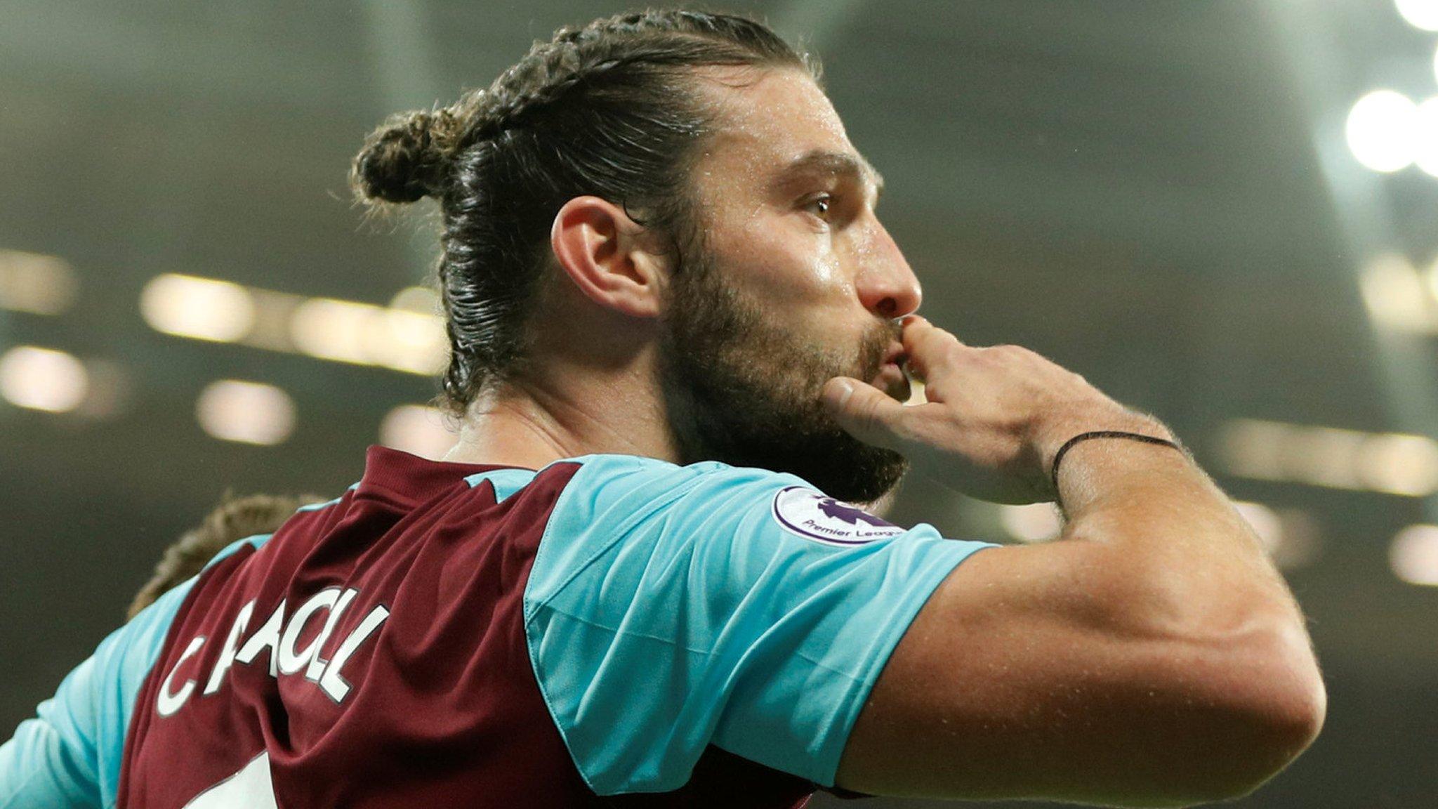 Andy Carroll celebrates his goal