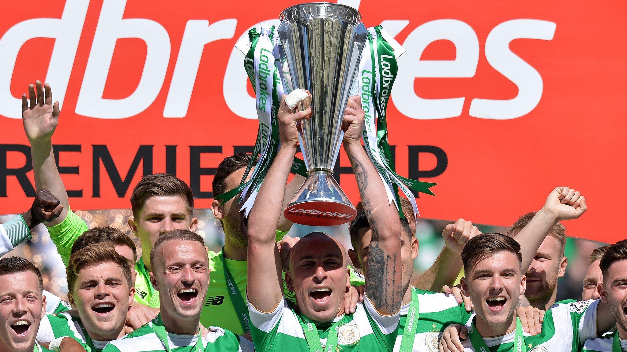 celtic-with-2018-trophy