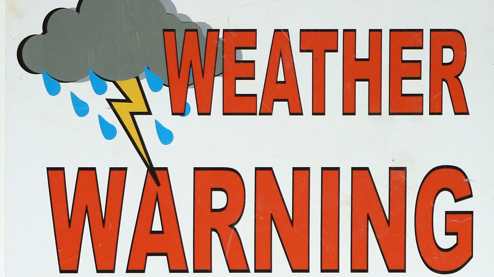 Weather warning sign at Baltusrol