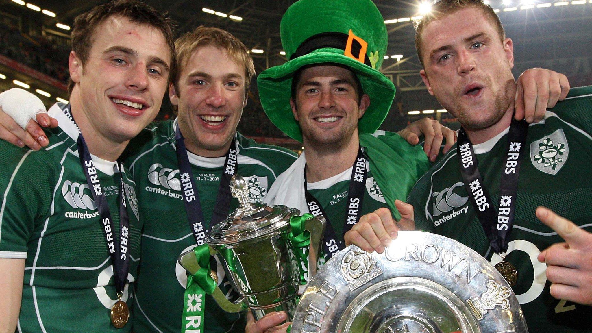 Tommy Bowe, Stephen Ferris, Rob Kearney and Jamie Heaslip celebrate after the 2009 Grand Slam triumph