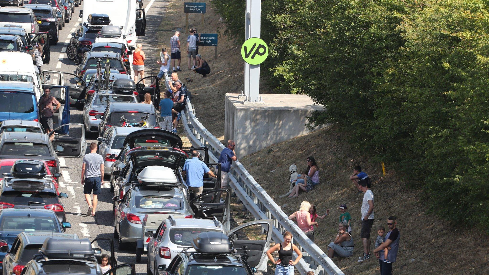 Queues for Eurotunnel