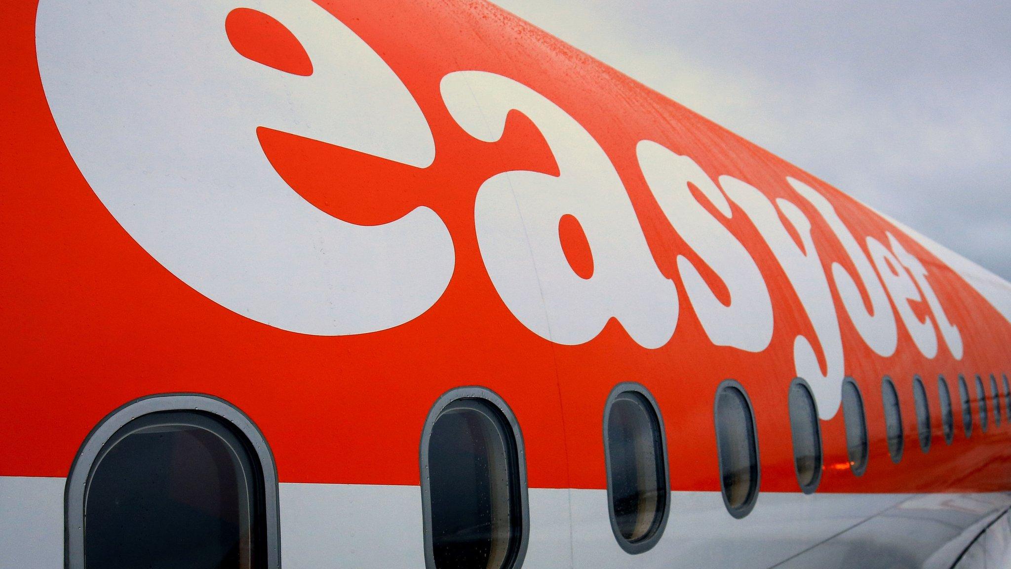 easyJet aircraft generic