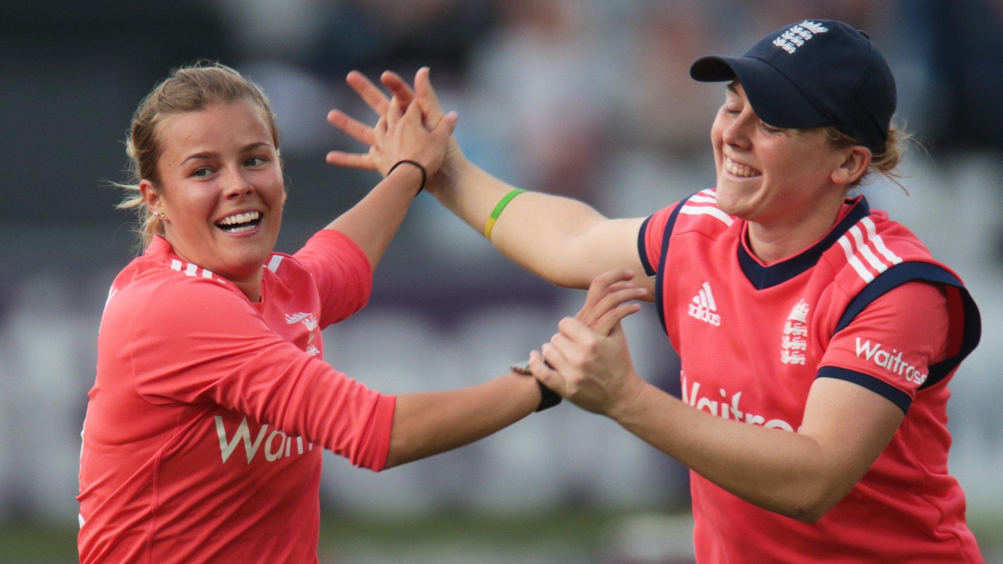 Alex Hartley celebrates with Heather Knight