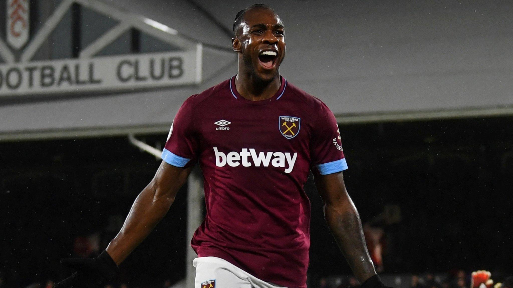 Michail Antonio celebrates