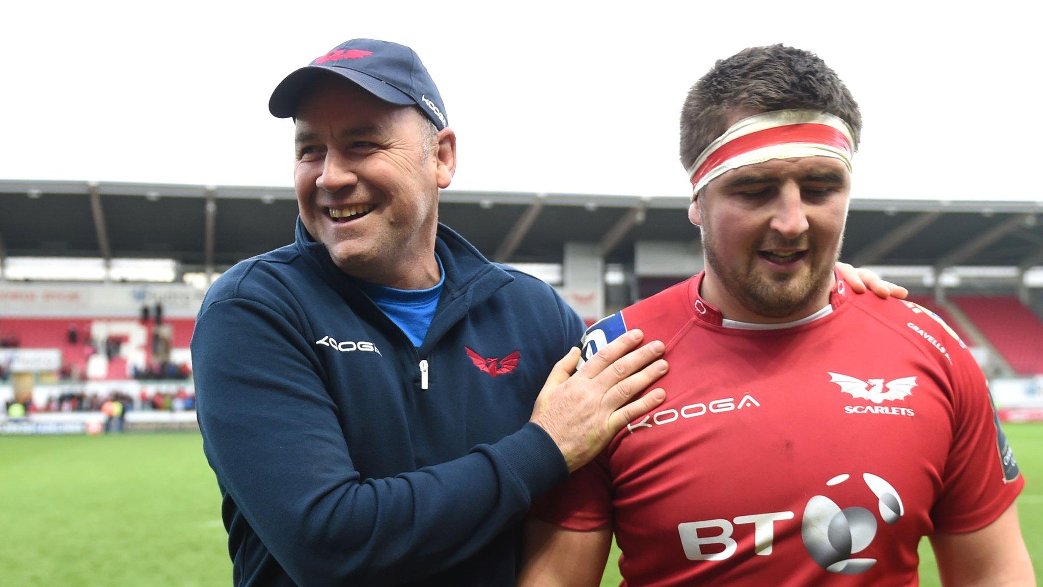Wayne Pivac and Wyn Jones