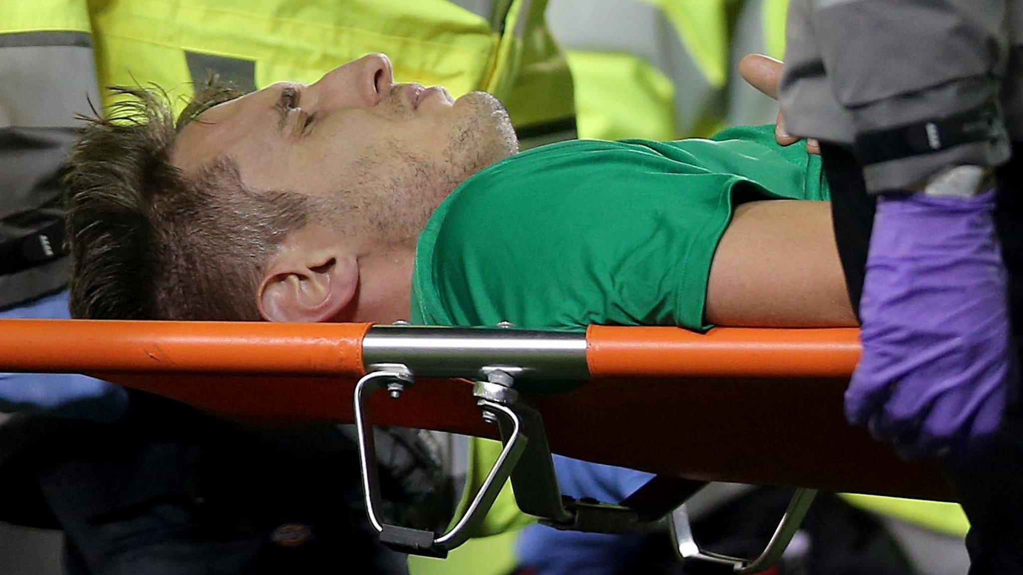 Kevin Doyle had to be taken off in the game at the Aviva Stadium