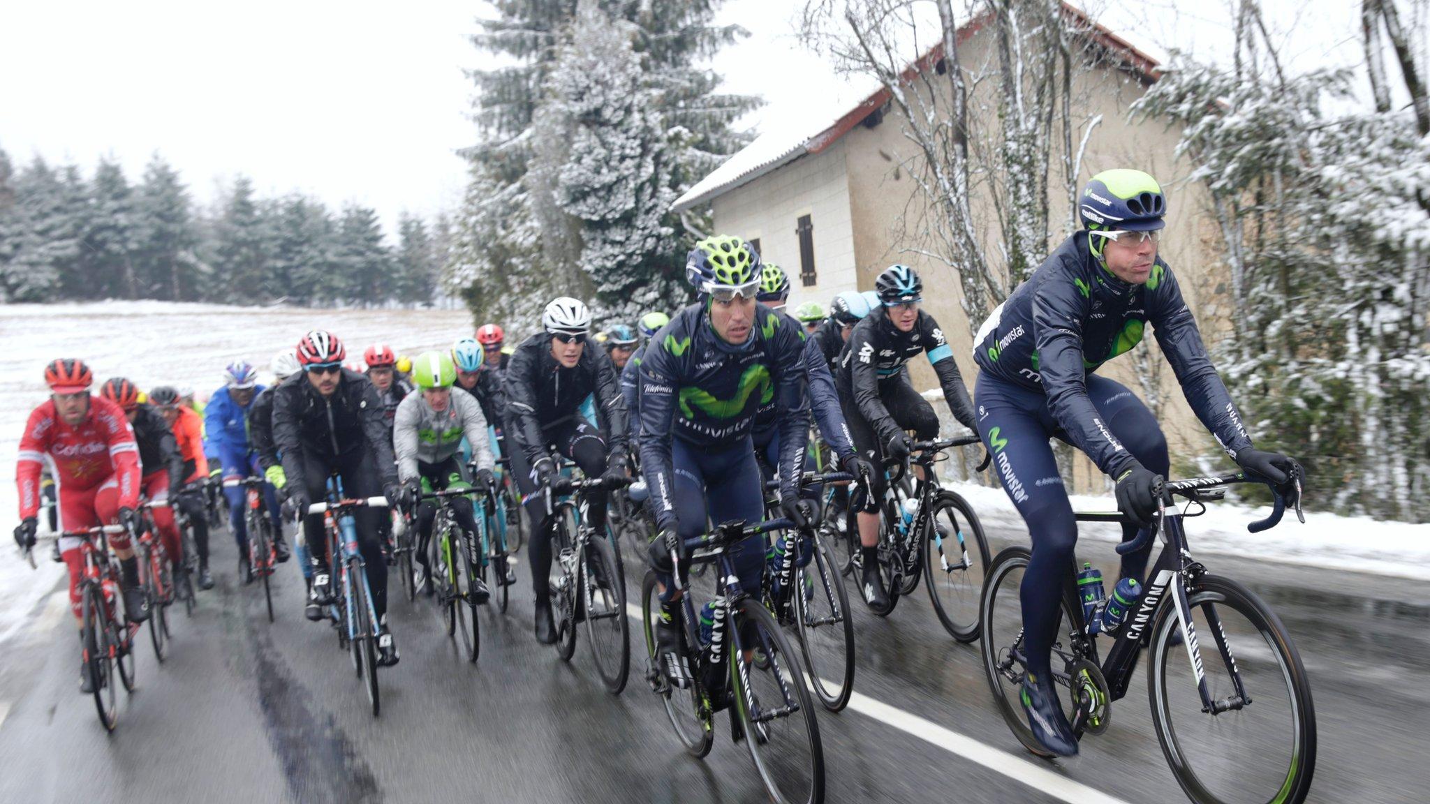 Riders in the Paris-Nice