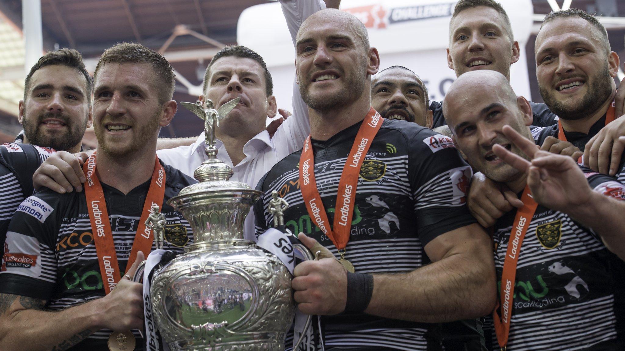 Hull FC celebrate winning the Challenge Cup