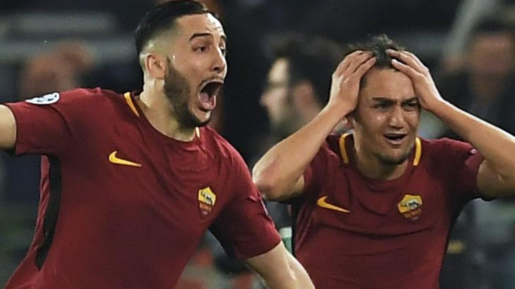 Kostas Manolas celebrates Roma's third goal