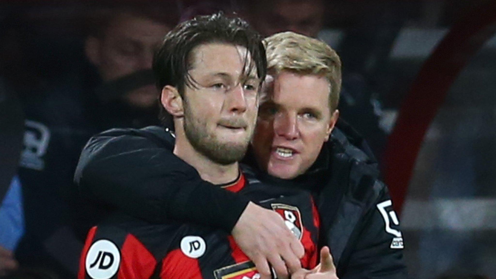 Bournemouth manager Eddie Howe talks to Harry Arter during the game against Manchester United in December