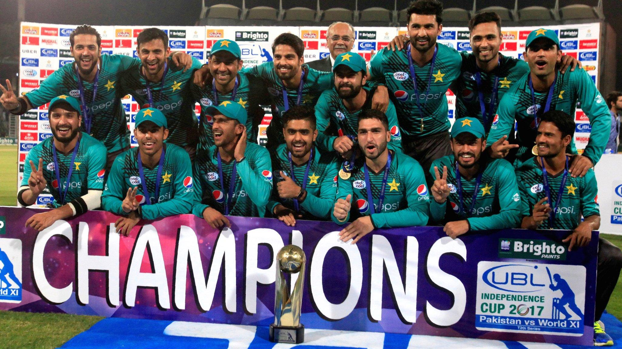 Pakistan with the T20 series trophy