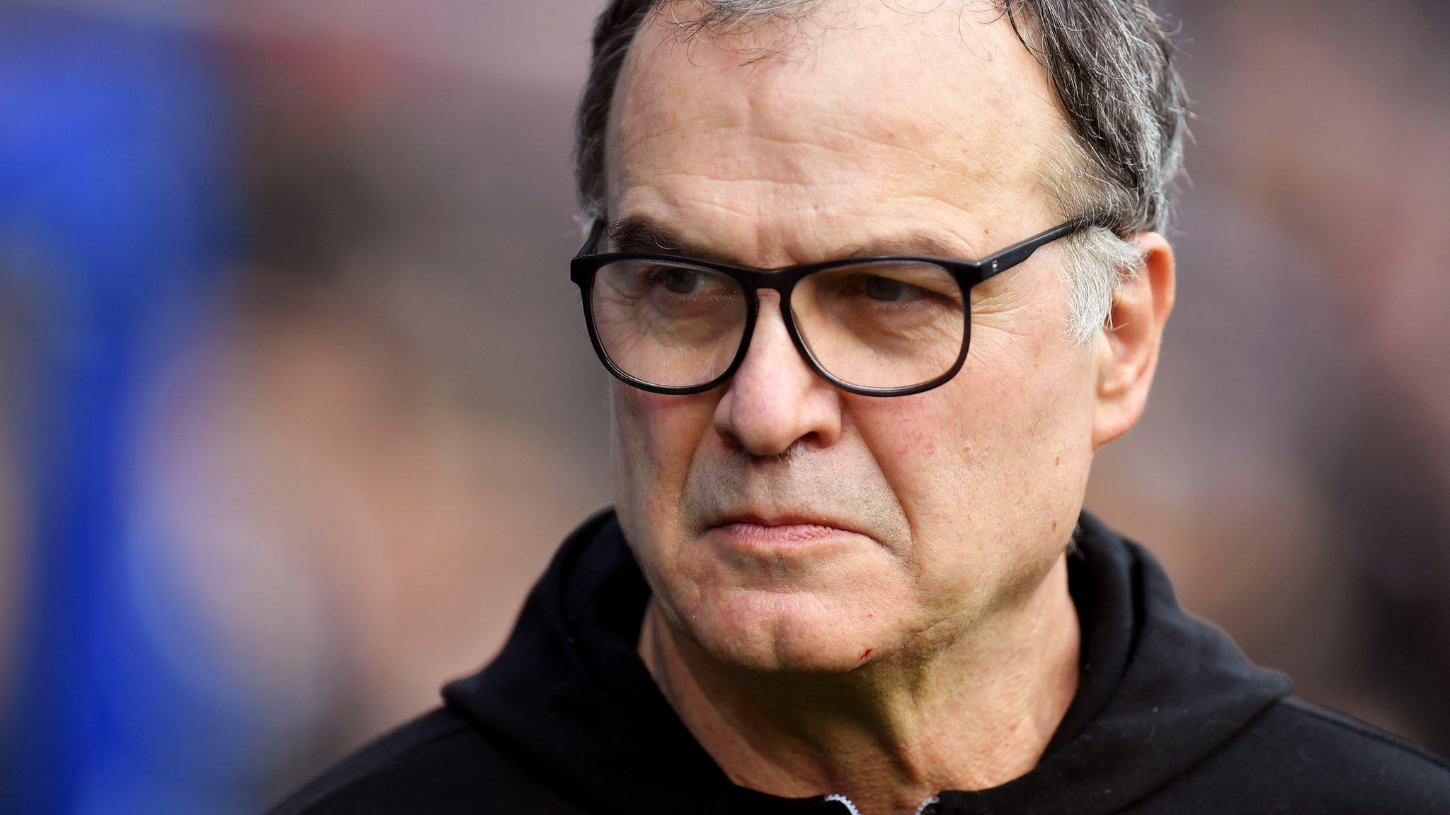 Leeds United manager Marcelo Bielsa on the sidelines