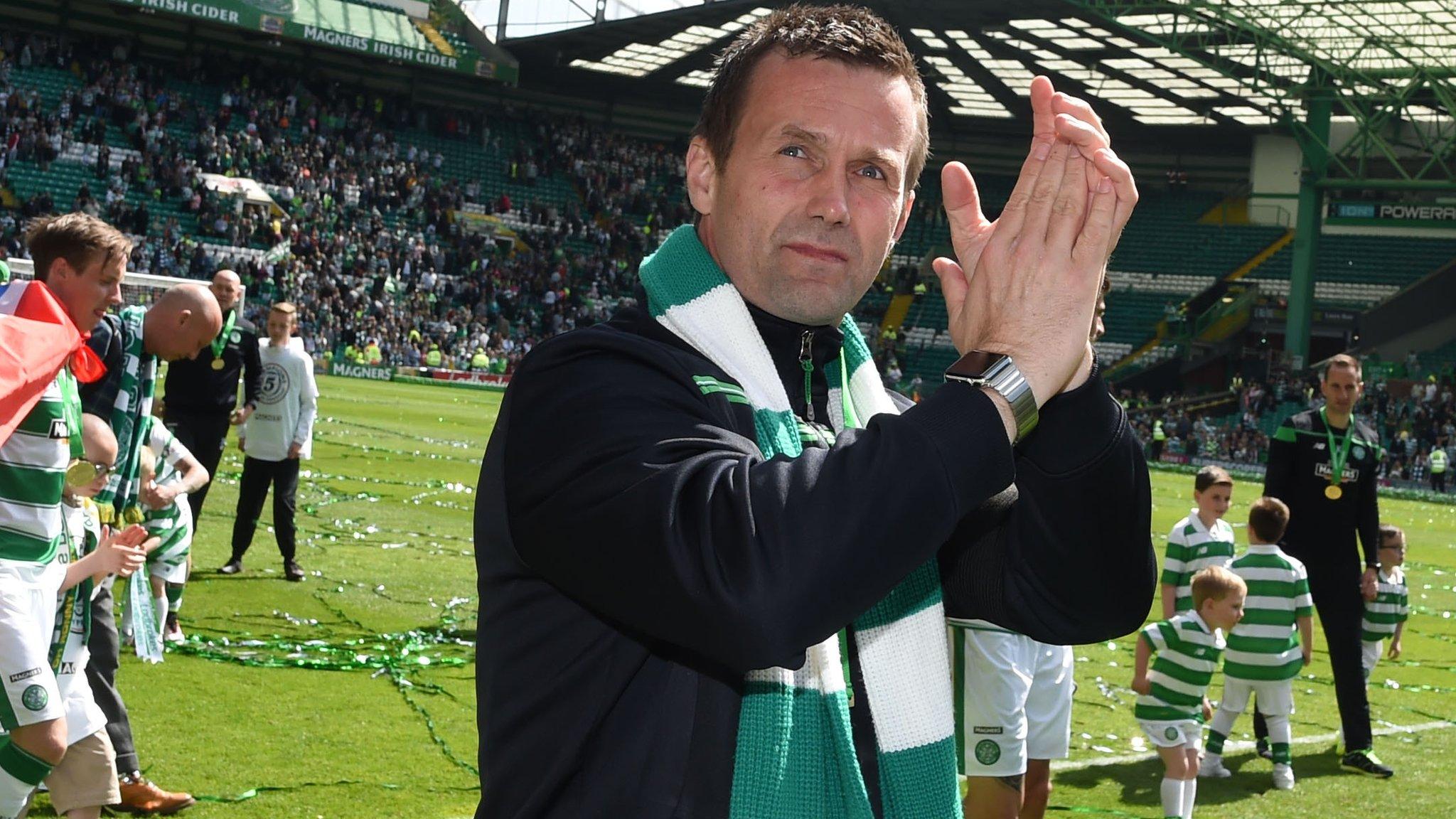 Ronny Deila applauds the Celtic fans as he waves goodbye