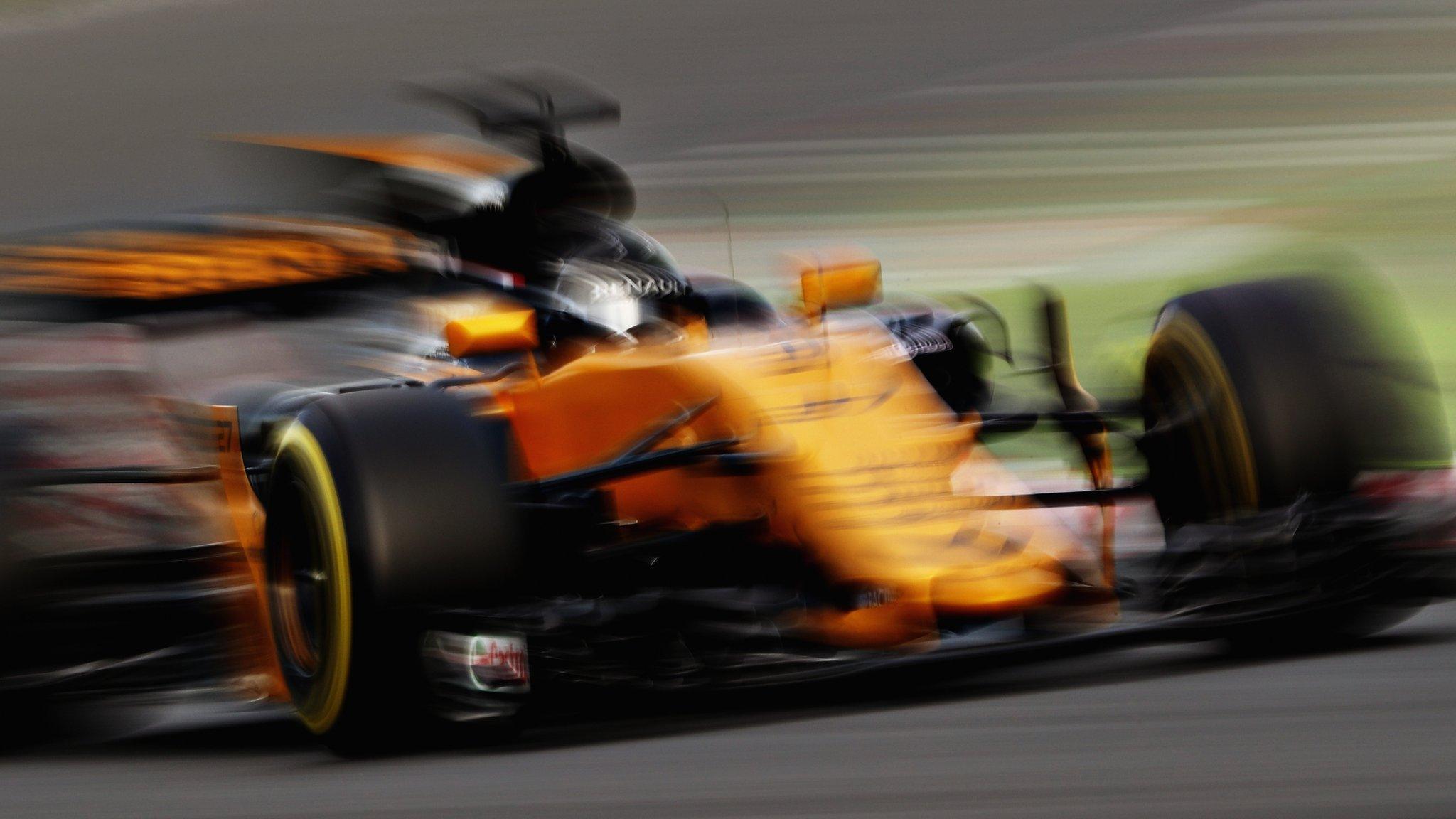 nico hulkenberg during F1 testing