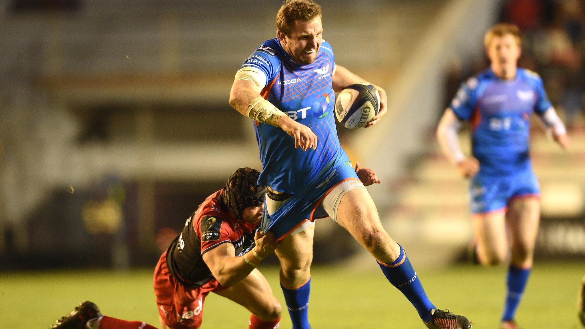 Leigh Halfpenny tackles Hadleigh Parkes