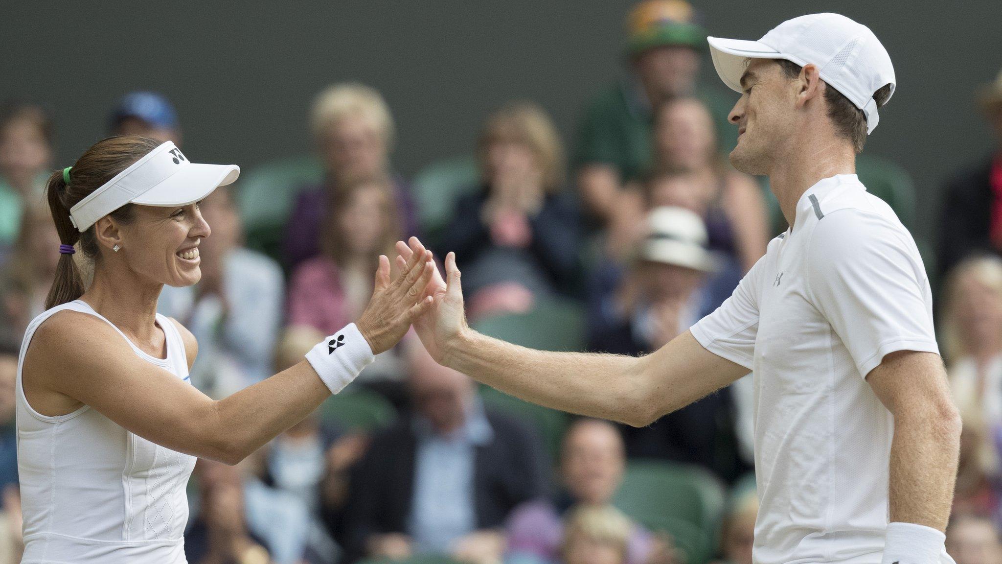 Martina Hingis (left) and Jamie Murray